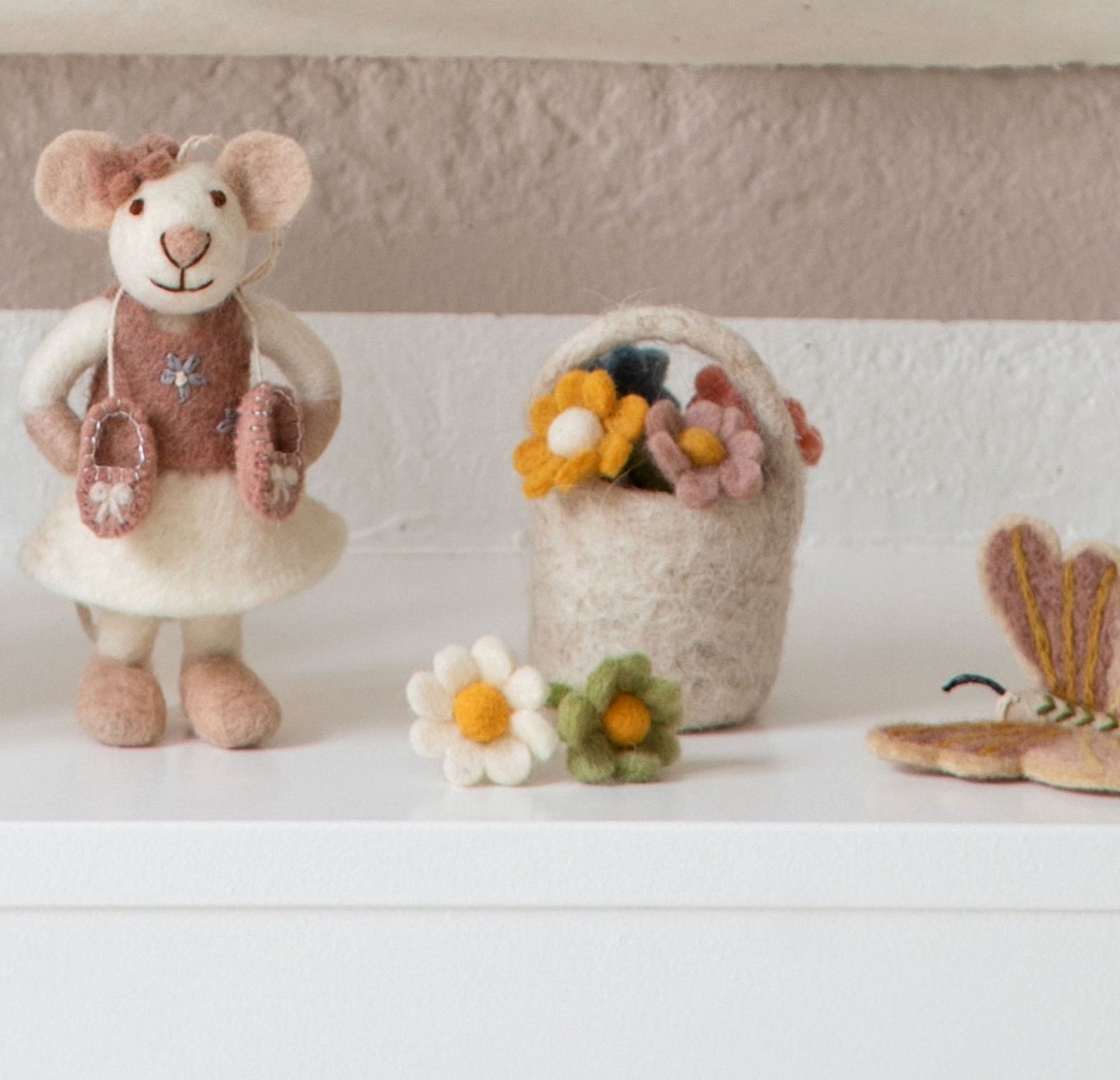 Filzkorb mit Blumen