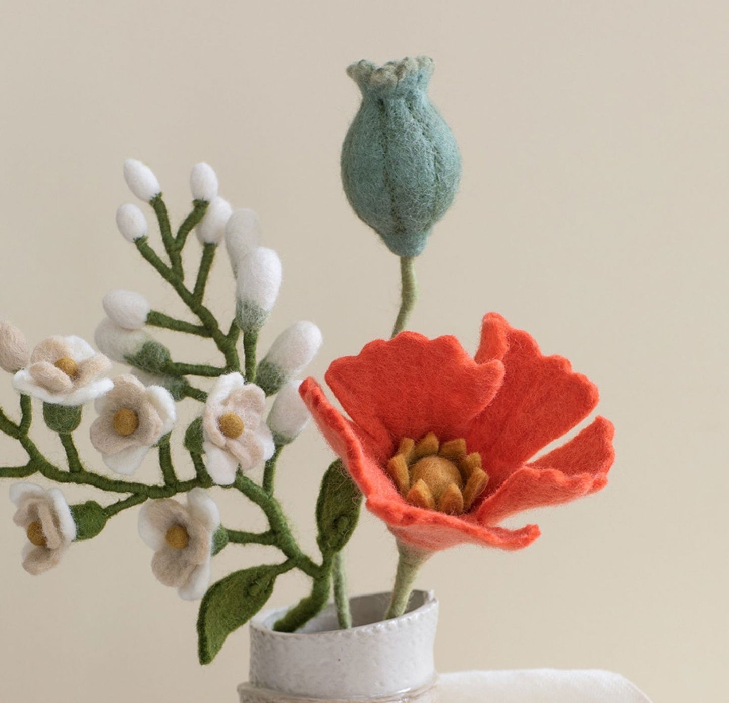 Blumenstrauß: Bina - Koralle / Weiß