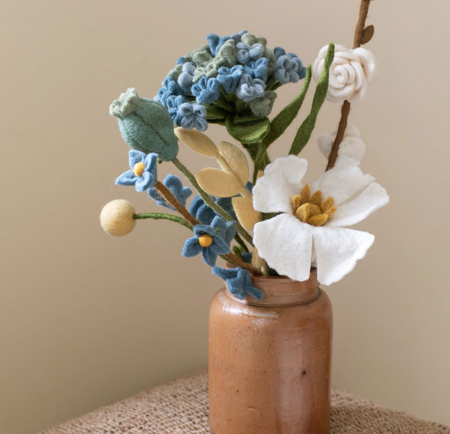 Blumenstrauß: Pramila - Meeresblau / Staubiges Hellgelb