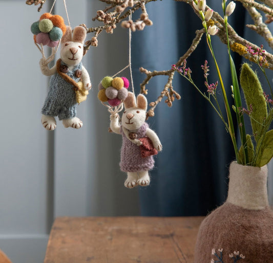 Filzfiguren Weißer Hase mit Ballons - Blau