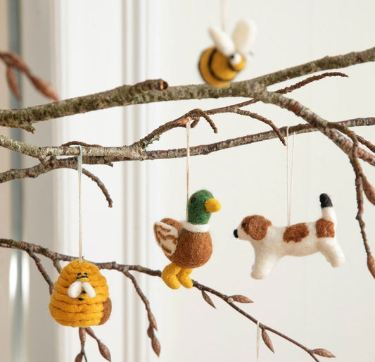 Filzdeko Bienenhaus mit Bienen