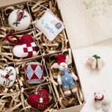 <tc>Hvid julekugle med fugl</tc>
