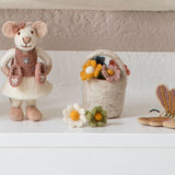 Filtkurv med blomster