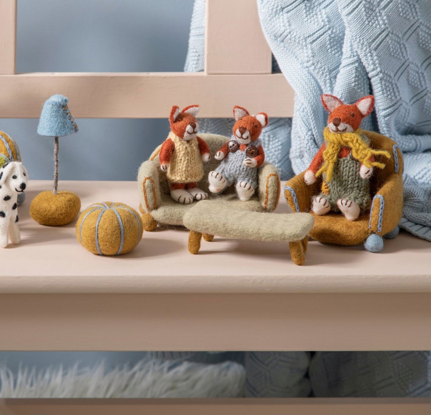 Filzdeko  Sofa, Kaffeetisch