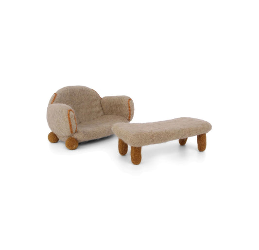 Sofa und Kaffeetisch