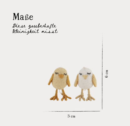 Osteranhänger Küken mit geschlossenen Augen - Gelb & Weiß