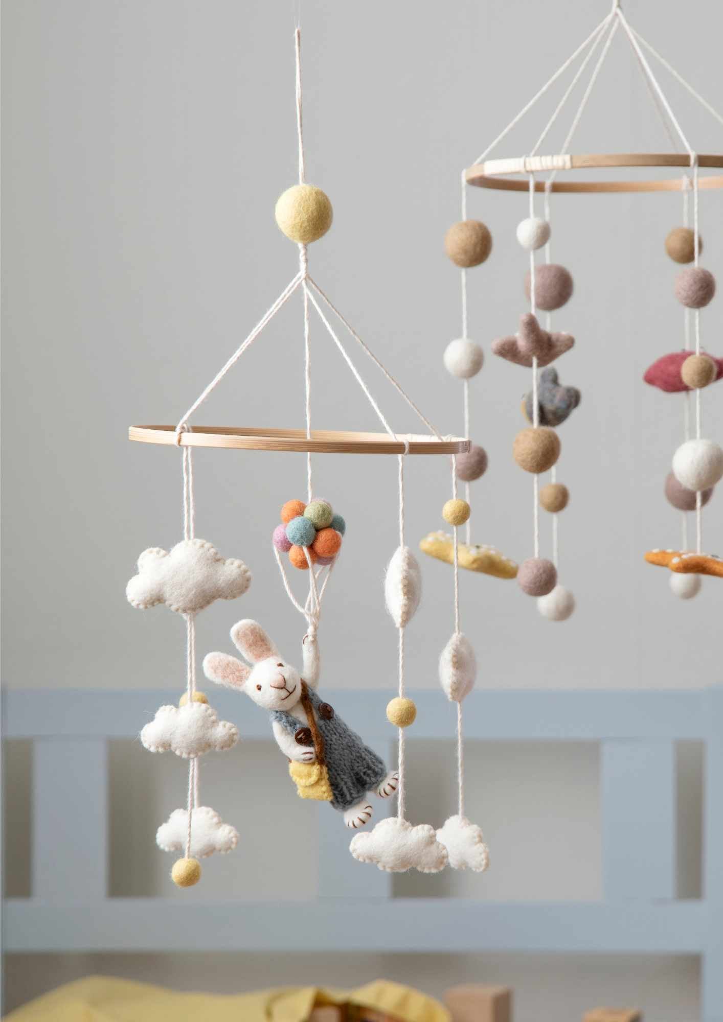 Filz Baby Mobile Hase mit Ballons