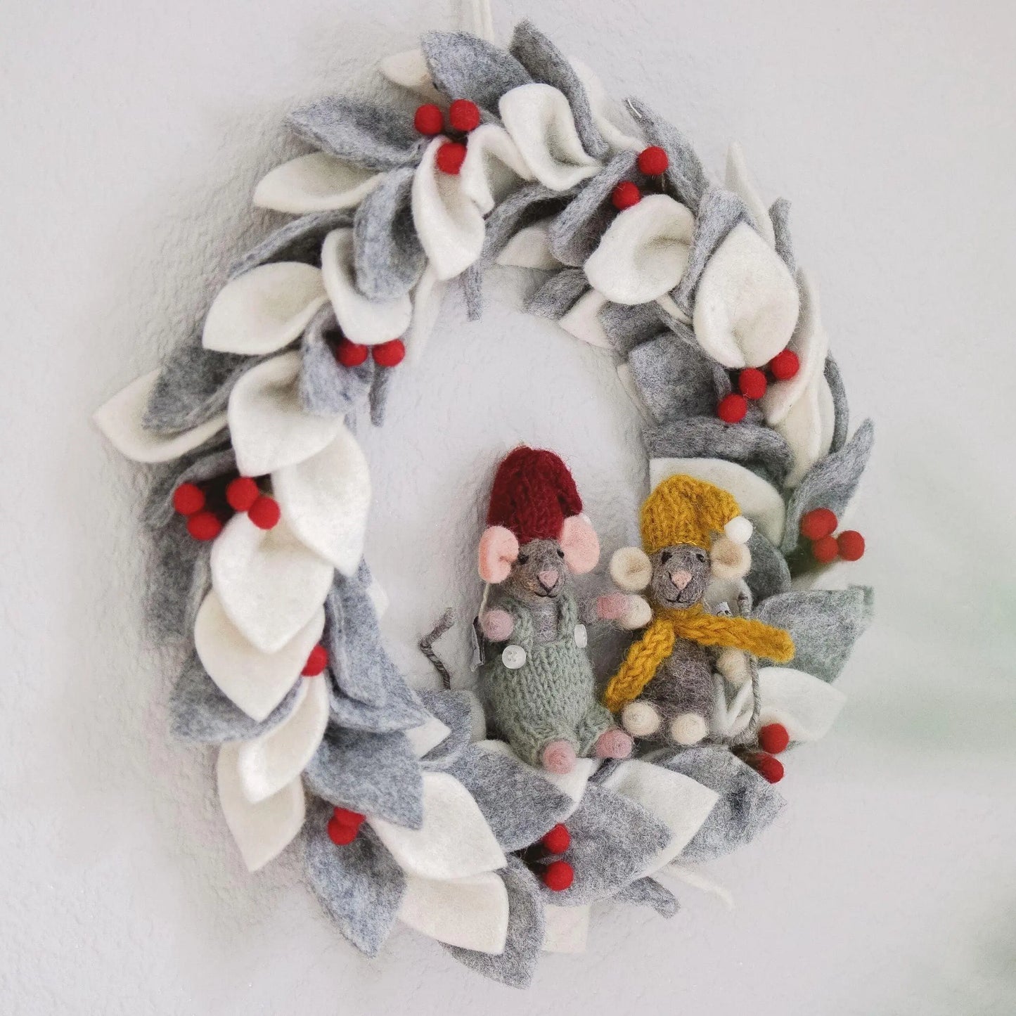 Filzlig Weihnachtsfiguren graue Mäuse mit Hose & Schal  Gry & Sif