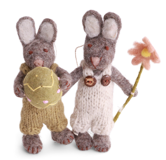 Österliche Figuren Grau Hasen mit Ei und Blume
